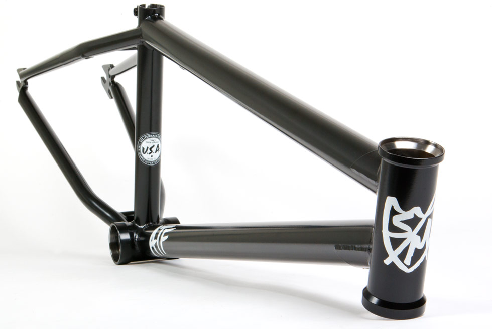 s and m custom frame